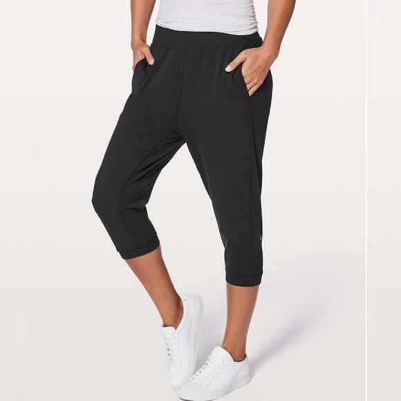 Lululemon Rejuvenate Crop *18" - Picture 1 of 16